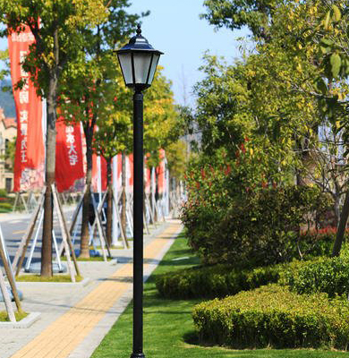 积石山庭院灯