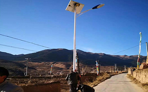 积石山兰州智慧路灯安装必备设计要素：打造高效智能的城市照明系统