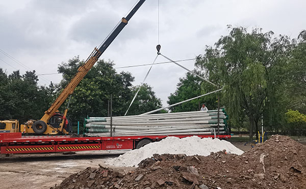 积石山智慧路灯：提升城市管理效率的创新解决方案