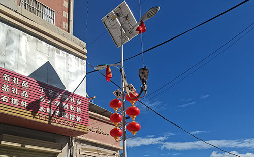 积石山节能率翻倍：智慧路灯选单灯控制器实战指南